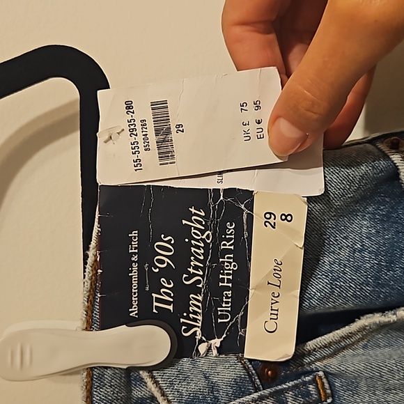 *New* The 90s slim straight ultra high rise curve love jeans - Picture 4 of 5